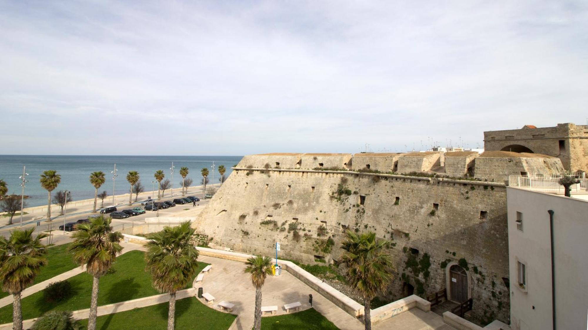 B&B Al Duomo Mola di Bari Exterior foto